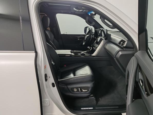 Lexus LX IV с пробегом 2022 года, цена 15 800 000 рублей, 30601 км, внедорожник, Автокод Объявления