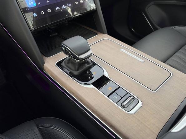 Hongqi HS7 II с пробегом 2025 года, цена 4 255 000 рублей, 3072 км, внедорожник, Автокод Объявления