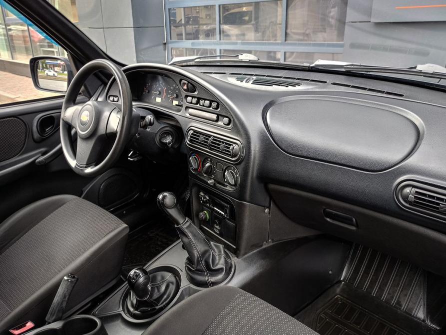Chevrolet Niva I Рестайлинг Казань  - изображение 6