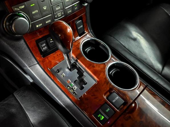 Toyota Highlander II (XU40) Рестайлинг с пробегом 2011 года, цена 2 150 000 рублей, 172064 км, внедорожник, Автокод Объявления