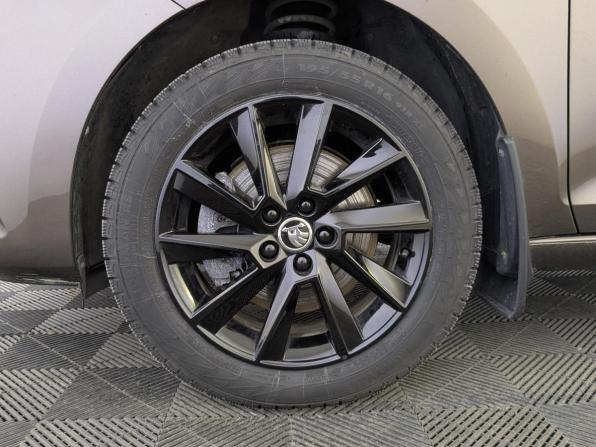 Skoda Rapid II с пробегом 2022 года, цена 2 140 000 рублей, 25059 км, лифтбек, Автокод Объявления