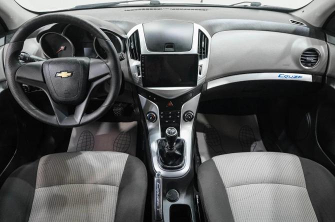 Chevrolet Cruze I Рестайлинг с пробегом 2014 года, цена 679 000 рублей, 180000 км, хэтчбек, Автокод Объявления