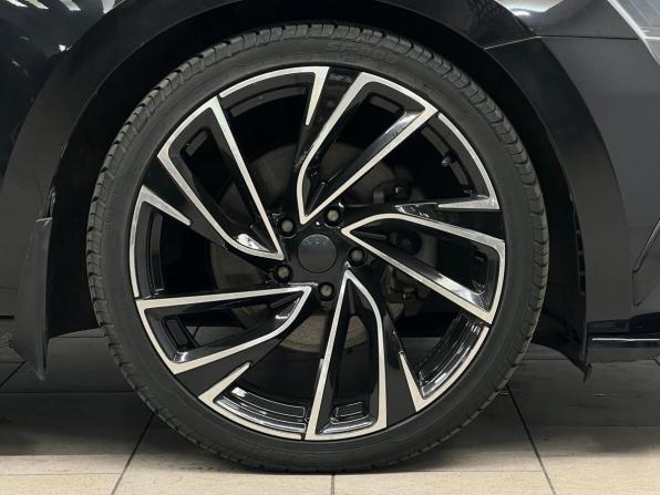 Skoda Superb III с пробегом 2017 года, цена 1 890 000 рублей, 143888 км, лифтбек, Автокод Объявления