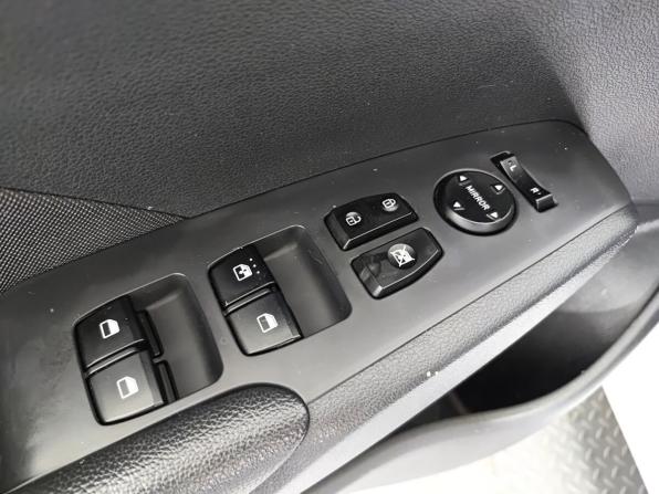 Hyundai Solaris II с пробегом 2018 года, цена 1 100 000 рублей, 168662 км, седан, Автокод Объявления