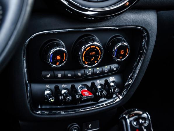 Mini Clubman II Рестайлинг с пробегом 2020 года, цена 3 399 900 рублей, 119812 км, универсал, Автокод Объявления