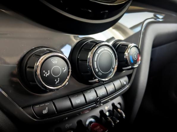 Mini Countryman II с пробегом 2017 года, цена 2 025 000 рублей, 59440 км, внедорожник, Автокод Объявления