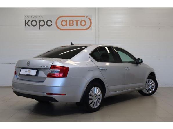 Skoda Octavia III (A7) Рестайлинг с пробегом 2017 года, цена 1 410 000 рублей, 196900 км, лифтбек, Автокод Объявления