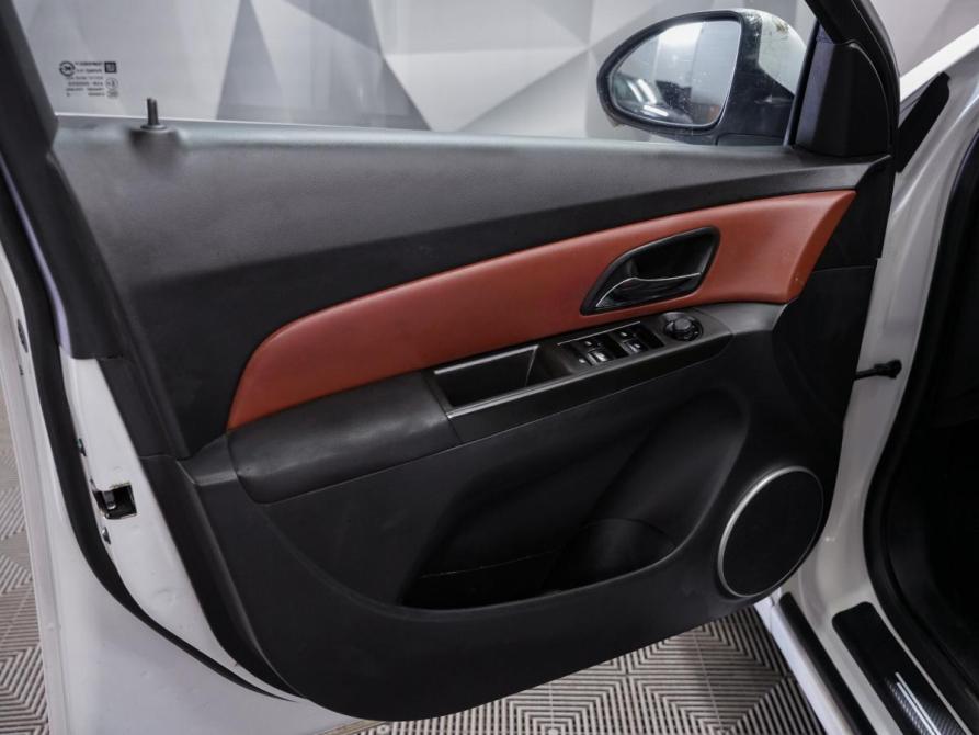 Chevrolet Cruze I Ульяновск  - изображение 15