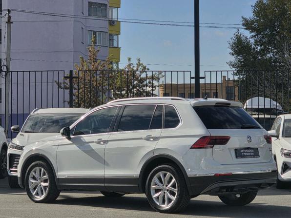 Volkswagen Tiguan II с пробегом 2017 года, цена 2 288 000 рублей, 154743 км, внедорожник, Автокод Объявления