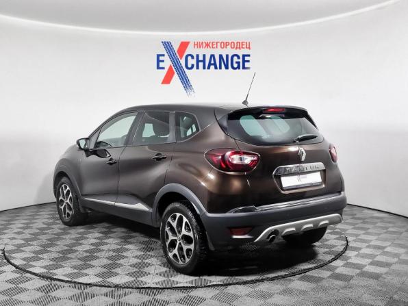 Renault Kaptur I с пробегом 2018 года, цена 1 209 000 рублей, 154100 км, внедорожник, Автокод Объявления