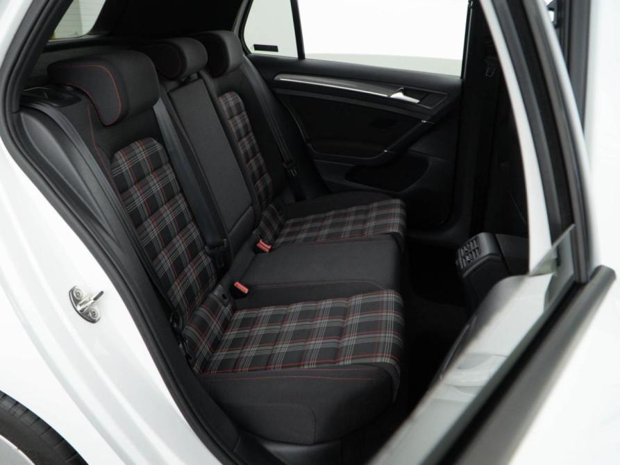 Volkswagen Golf GTI VII Рестайлинг Москва  - изображение 7