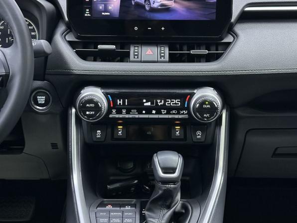 Toyota RAV4 V (XA50) с пробегом 2025 года, цена 3 990 000 рублей, 2542 км, внедорожник, Автокод Объявления