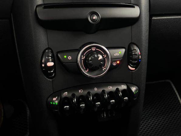 Mini Hatch II (R56) Рестайлинг с пробегом 2011 года, цена 890 000 рублей, 168500 км, хэтчбек, Автокод Объявления