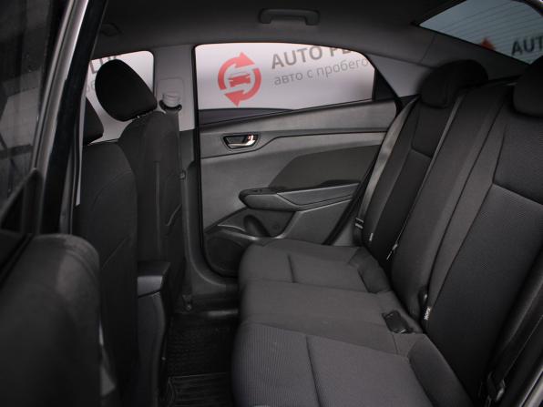 Hyundai Solaris II Рестайлинг с пробегом 2021 года, цена 1 570 000 рублей, 115523 км, седан, Автокод Объявления