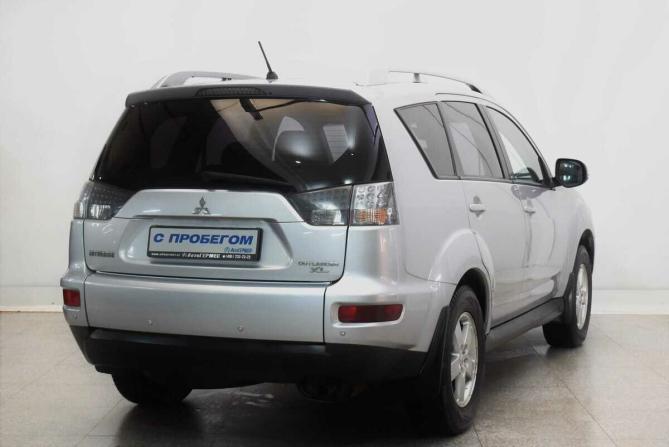 Mitsubishi Outlander II Рестайлинг с пробегом 2010 года, цена 1 040 000 рублей, 131148 км, внедорожник, Автокод Объявления