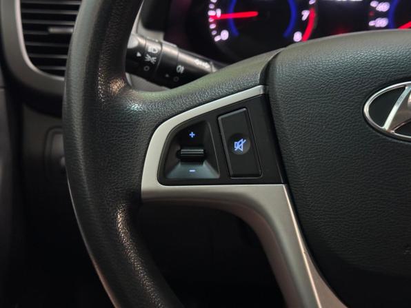 Hyundai Solaris I с пробегом 2014 года, цена 800 000 рублей, 142580 км, седан, Автокод Объявления