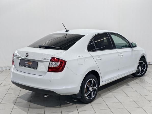Skoda Rapid I Рестайлинг с пробегом 2018 года, цена 1 175 000 рублей, 131134 км, лифтбек, Автокод Объявления