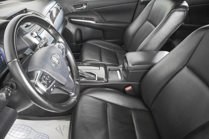 Toyota Camry VII (XV50) Рестайлинг с пробегом 2016 года, цена 1 899 000 рублей, 209920 км, седан, Автокод Объявления