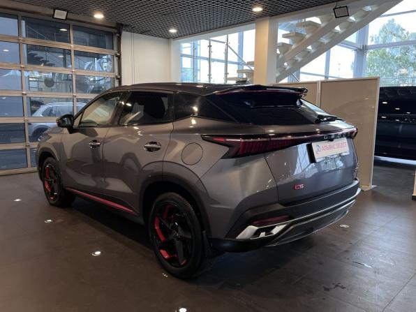 Omoda C5 I с пробегом 2023 года, цена 1 880 000 рублей, 46600 км, внедорожник, Автокод Объявления