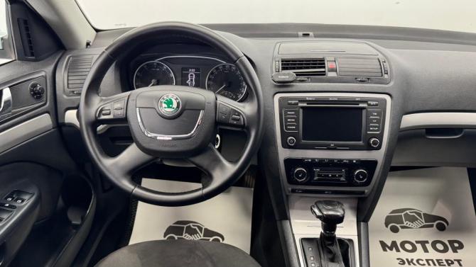 Skoda Octavia II (A5) Рестайлинг с пробегом 2012 года, цена 850 000 рублей, 189200 км, лифтбек, Автокод Объявления