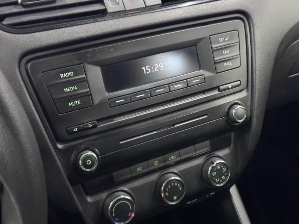 Skoda Octavia III (A7) с пробегом 2013 года, цена 899 000 рублей, 222000 км, лифтбек, Автокод Объявления