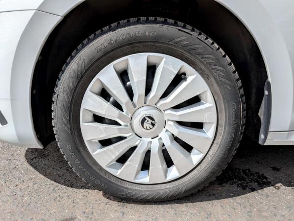 Skoda Octavia IV (A8) с пробегом 2021 года, цена 2 355 000 рублей, 43099 км, лифтбек, Автокод Объявления
