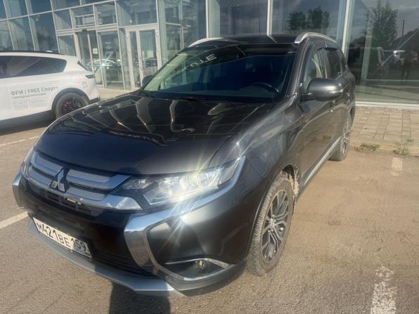 Mitsubishi Outlander III Рестайлинг 3 с пробегом 2018 года, цена 2 099 000 рублей, 142006 км, внедорожник, Автокод Объявления