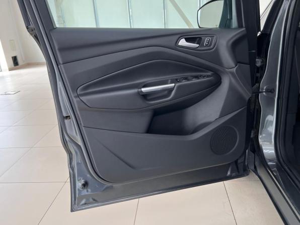 Ford Kuga II Рестайлинг с пробегом 2018 года, цена 1 700 000 рублей, 113000 км, внедорожник, Автокод Объявления