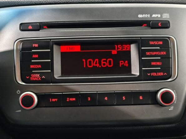 Kia Rio III Рестайлинг с пробегом 2016 года, цена 794 600 рублей, 174467 км, седан, Автокод Объявления