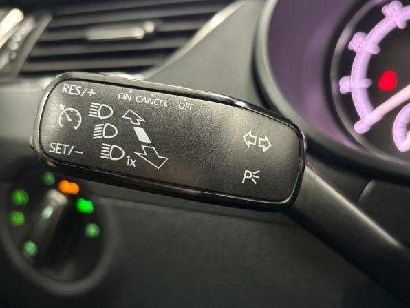 Skoda Octavia III (A7) Рестайлинг с пробегом 2019 года, цена 1 828 000 рублей, 61080 км, лифтбек, Автокод Объявления