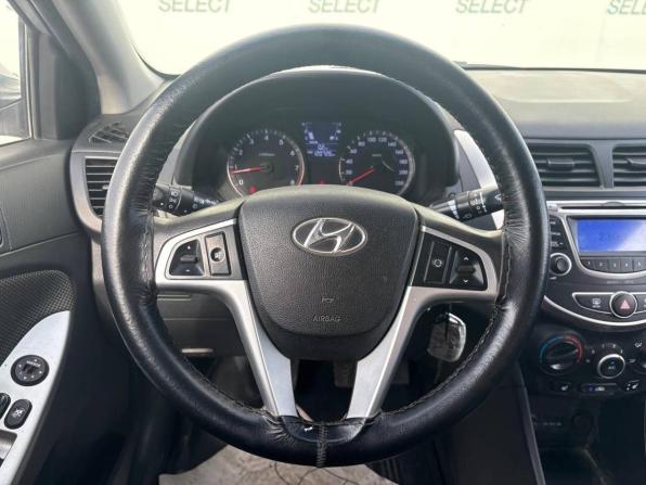 Hyundai Solaris I с пробегом 2013 года, цена 880 000 рублей, 120000 км, седан, Автокод Объявления