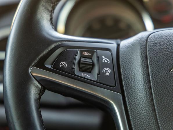 Opel Astra J Рестайлинг с пробегом 2013 года, цена 898 000 рублей, 155000 км, хэтчбек, Автокод Объявления