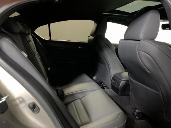Lexus IS III Рестайлинг 2 с пробегом 2021 года, цена 5 350 000 рублей, 52528 км, седан, Автокод Объявления