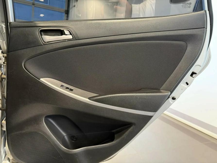 Hyundai Solaris I Рестайлинг Подольск  - изображение 16
