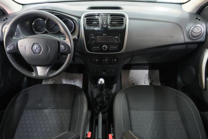 Renault Logan II с пробегом 2017 года, цена 759 000 рублей, 176000 км, седан, Автокод Объявления