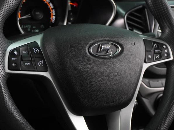 Lada (ВАЗ) Vesta I с пробегом 2021 года, цена 874 000 рублей, 211473 км, седан, Автокод Объявления