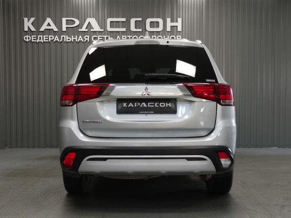 Mitsubishi Outlander III Рестайлинг 3 с пробегом 2021 года, цена 2 743 000 рублей, 68864 км, внедорожник, Автокод Объявления