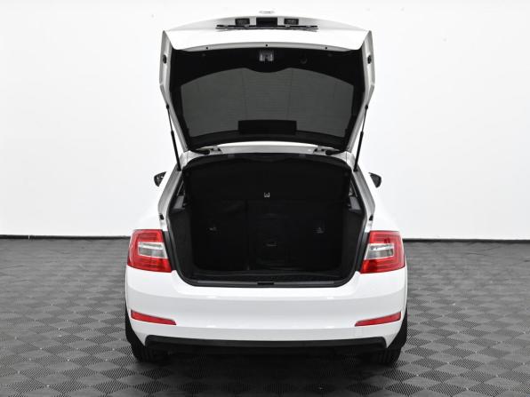 Skoda Octavia III (A7) с пробегом 2015 года, цена 1 349 000 рублей, 120000 км, лифтбек, Автокод Объявления