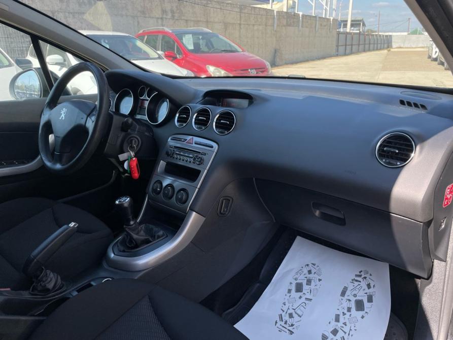 Peugeot 308 I Рестайлинг Краснодар  - изображение 17