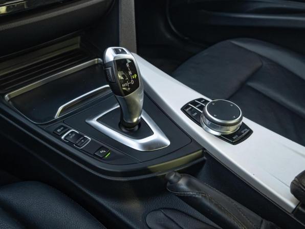BMW 3 серии VI (F3x) Рестайлинг с пробегом 2017 года, цена 2 400 000 рублей, 1043658 км, седан, Автокод Объявления