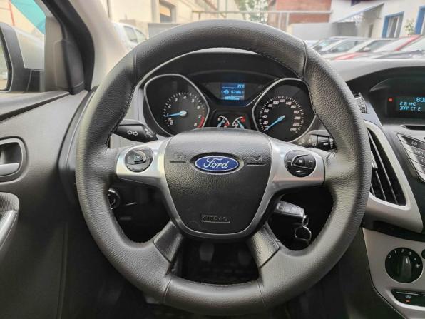Ford Focus III с пробегом 2014 года, цена 800 000 рублей, 139101 км, седан, Автокод Объявления