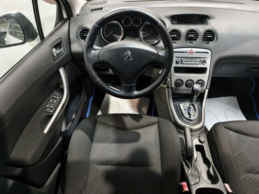 Peugeot 308 I Рестайлинг Курск  - изображение 9