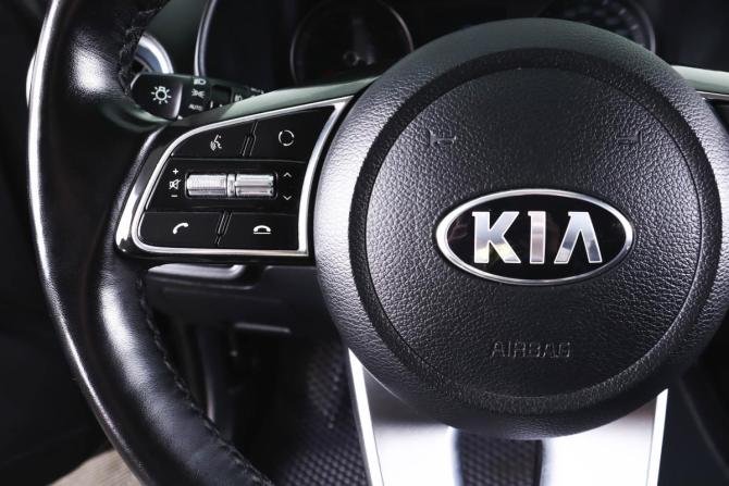 Kia Cerato IV с пробегом 2019 года, цена 1 679 000 рублей, 158830 км, седан, Автокод Объявления