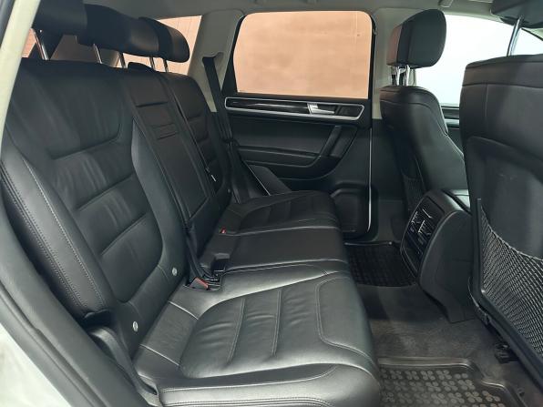 Volkswagen Touareg II Рестайлинг с пробегом 2015 года, цена 2 470 000 рублей, 179332 км, внедорожник, Автокод Объявления