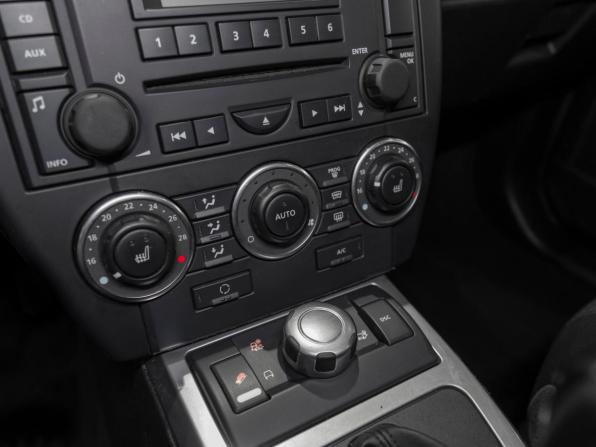 Land Rover Freelander II Рестайлинг с пробегом 2010 года, цена 975 000 рублей, 282585 км, внедорожник, Автокод Объявления
