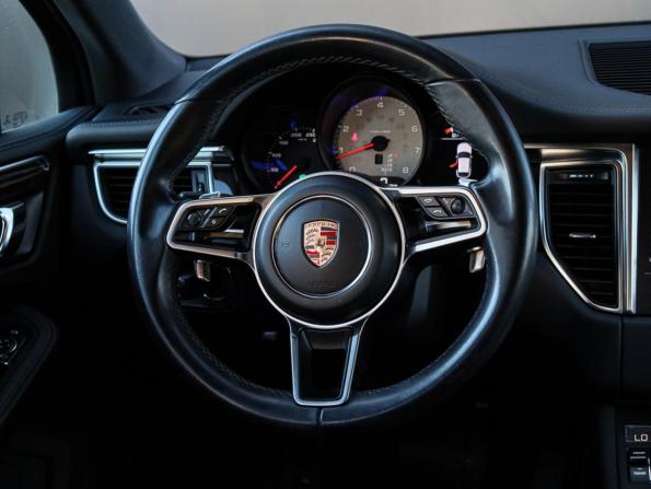 Porsche Macan I с пробегом 2014 года, цена 2 350 000 рублей, 110063 км, внедорожник, Автокод Объявления