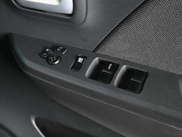 Suzuki Wagon R V Рестайлинг с пробегом 2015 года, цена 929 000 рублей, 136043 км, хэтчбек, Автокод Объявления