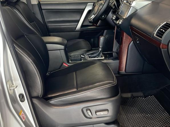 Toyota Land Cruiser Prado 150 Series Рестайлинг 1 с пробегом 2015 года, цена 3 500 000 рублей, 204959 км, внедорожник, Автокод Объявления