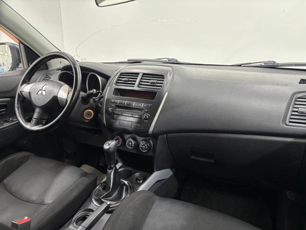 Mitsubishi ASX I с пробегом 2011 года, цена 650 000 рублей, 196324 км, внедорожник, Автокод Объявления