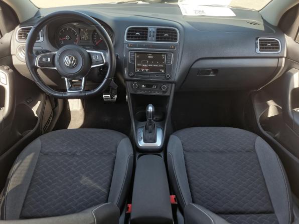 Volkswagen Polo V Рестайлинг с пробегом 2018 года, цена 1 389 000 рублей, 90193 км, седан, Автокод Объявления